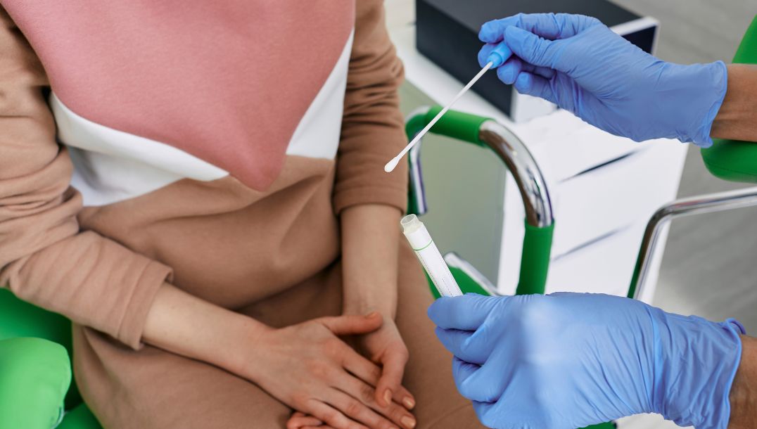 vaginal swab for infection check
